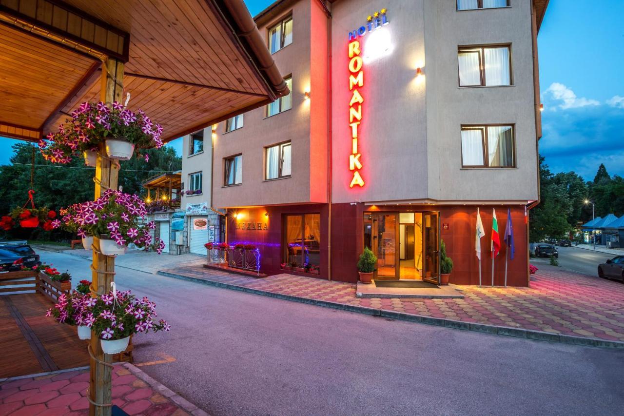 Hotel Romantika Velingrad Exteriör bild